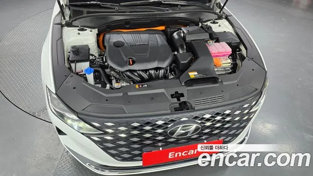 Hyundai Grandeur (New) Hybrid — Фото автомобиля 6