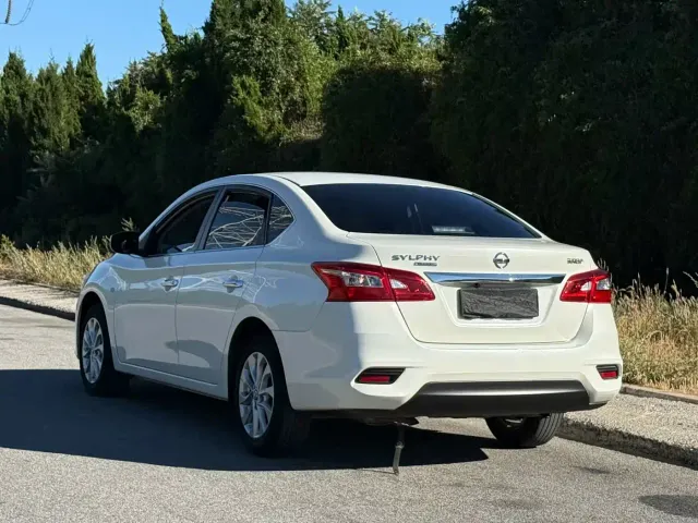 Nissan Sylphy — Фото автомобиля 5