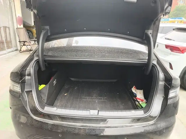 BYD Destroyer 05 2022 DM-i 55KM Luxury — Фото автомобиля 18