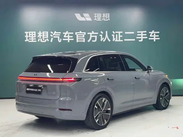 Li Auto L7 — Фото автомобиля 18