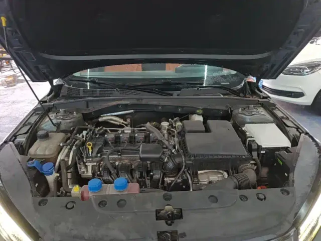 Changan Qiyuan A05 — Фото автомобиля 19