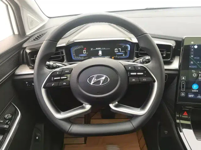 Hyundai Custo — Фото автомобиля 15