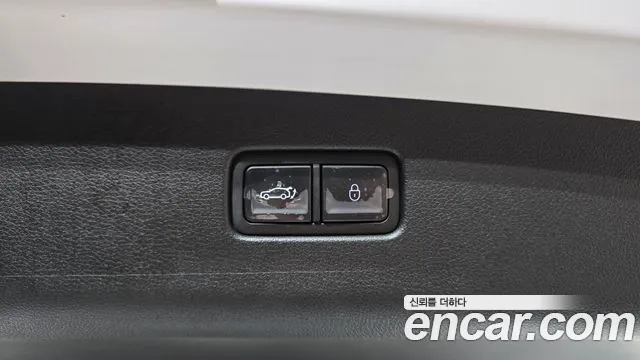 Genesis GV70 — Фото автомобиля 25