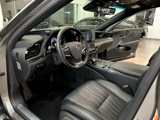 Lexus LS — Фото автомобиля 6