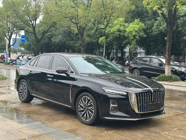 Hongqi H5 — Фото автомобиля 3