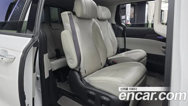 Kia Carnival 4th Gen — Фото автомобиля 17