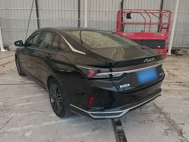 Dongfeng Yixuan MAX — Фото автомобиля 22