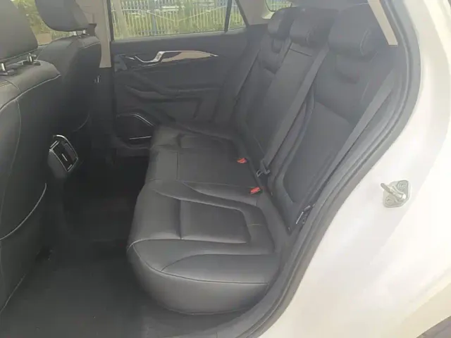 Besturn Besturn B70 2022 3rd Gen 1.5T Auto Delight Edition — Фото автомобиля 16