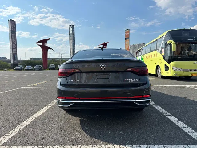 Volkswagen Sagitar — Фото автомобиля 7