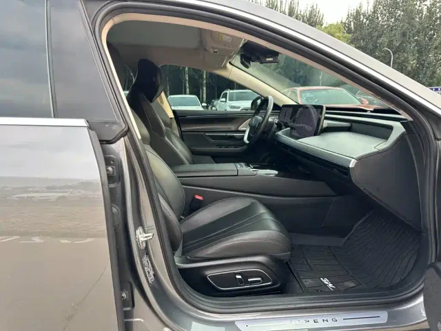 Xpeng P7 — Фото автомобиля 14