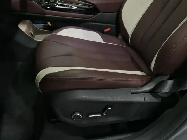 Geely Xingyue L — Фото автомобиля 20