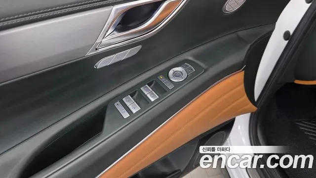 Genesis GV80 — Фото автомобиля 28