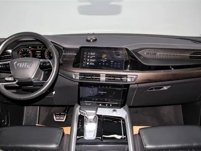 Audi Q6 — Фото автомобиля 13