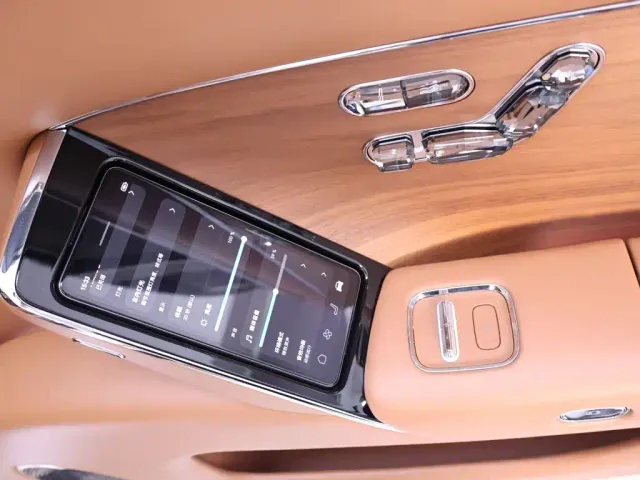 Maextro S800 — Фото автомобиля 25