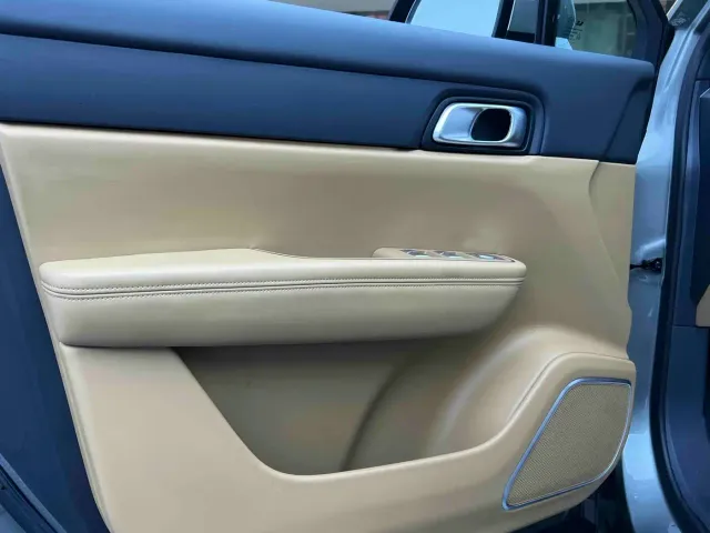 Li Auto ONE — Фото автомобиля 25