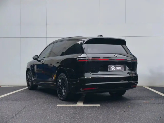 Nio ES8 — Фото автомобиля 6