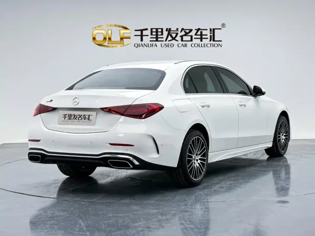 Mercedes-Benz C-Class — Фото автомобиля 3