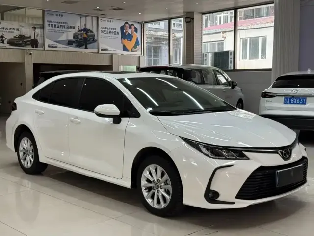 Toyota Corolla — Фото автомобиля 3