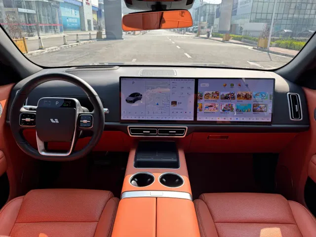 Li Auto L7 — Фото автомобиля 10
