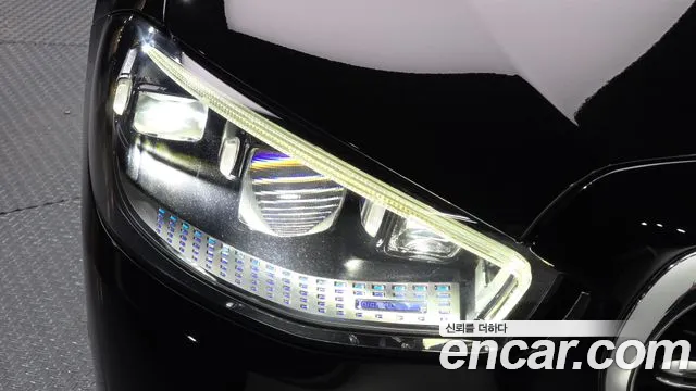 Mercedes-Benz S-Class — Фото автомобиля 22