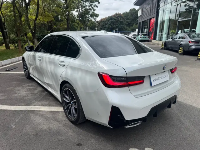BMW 3 Series — Фото автомобиля 3