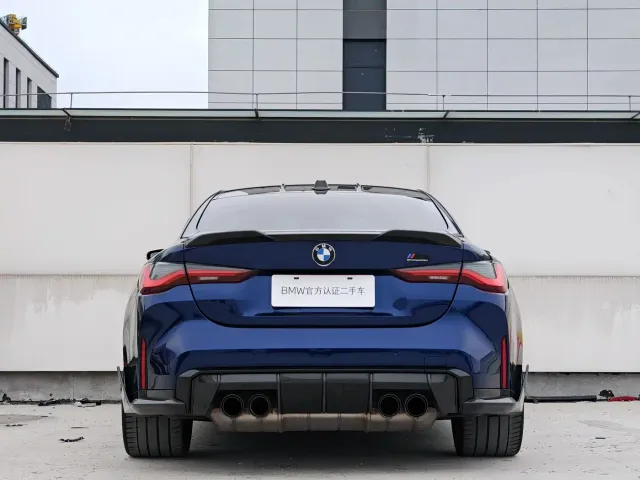 BMW M4 — Фото автомобиля 5