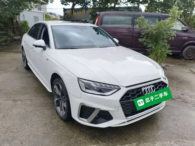 Audi A4L — Фото автомобиля 3