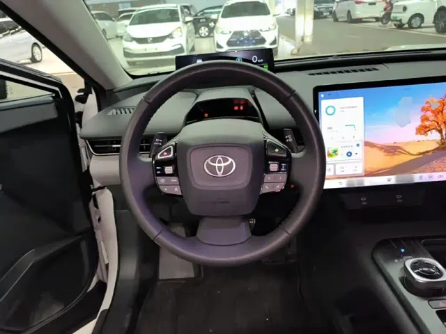 Toyota bZ5 — Фото автомобиля 10