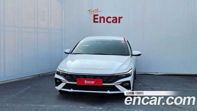Hyundai AVANTE Новый Avante (CN7) — Фото автомобиля 3