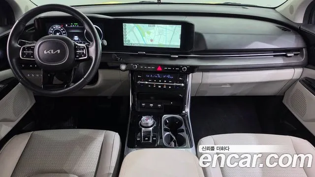 Kia Carnival Generation 4 — Фото автомобиля 10
