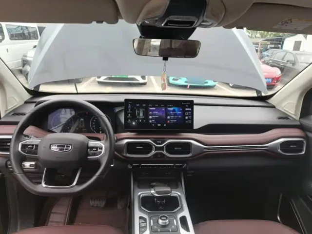 Geely Haoyue — Фото автомобиля 9