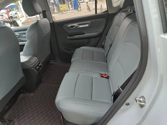 GAC Aion Y — Фото автомобиля 12