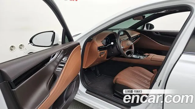 Genesis G80 Бензин 2.5 турбо 2WD — Фото автомобиля 10