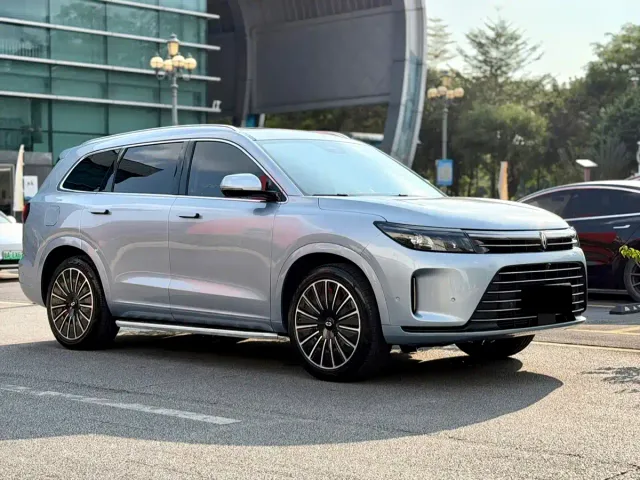 Aito M7 — Фото автомобиля 7