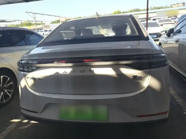 GAC Aion S Plus — Фото автомобиля 5