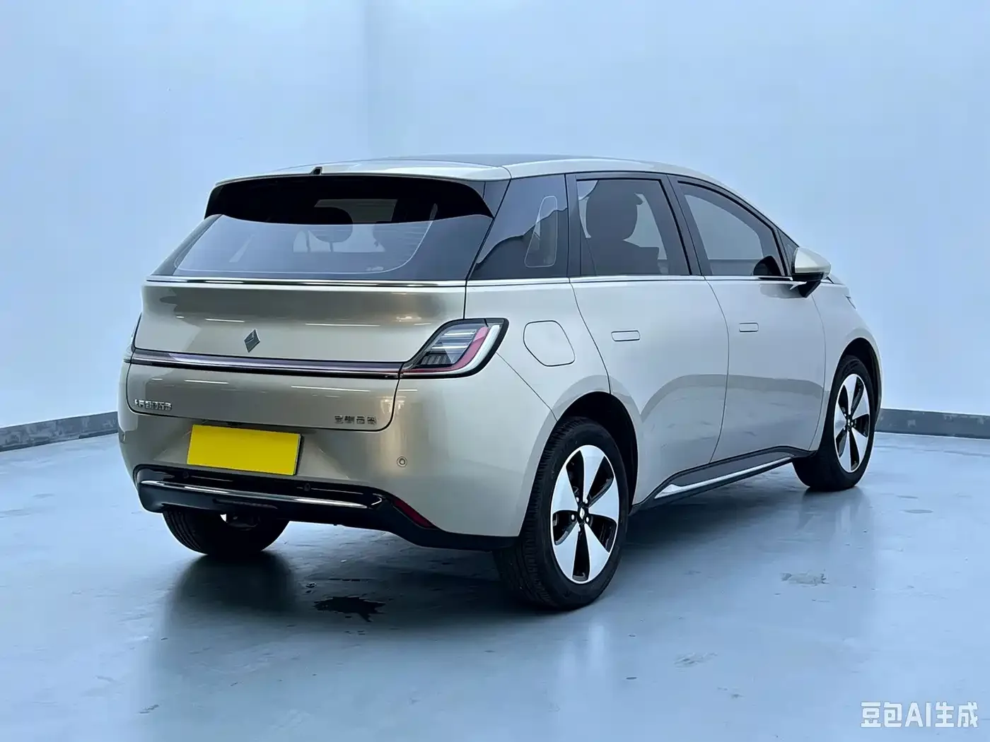 Baojun Baojun Cloud 2023 460 Max — Фото автомобиля 6