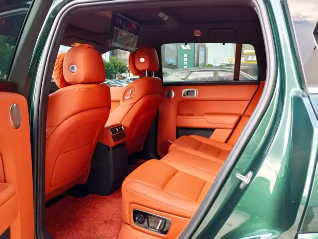 Li Auto L7 — Фото автомобиля 4
