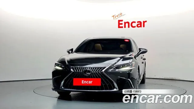 Lexus ES 7th Gen — Фото автомобиля 3