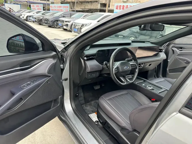 Ford Mondeo — Фото автомобиля 7