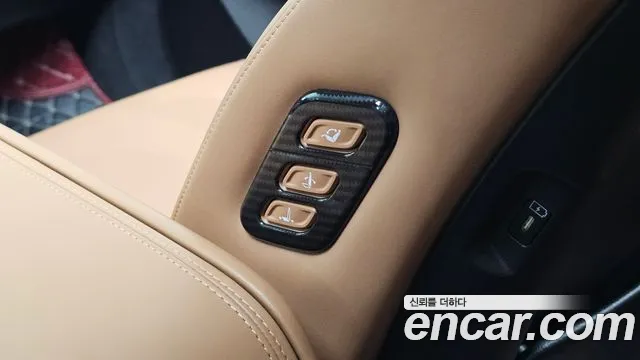 Hyundai Santafe Santa Fe (MX5) Бензин 2.5T 2WD — Фото автомобиля 25