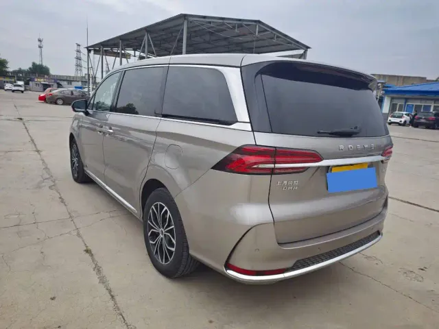 Roewe iMAX8 — Фото автомобиля 6