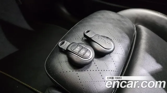 MINI Cooper Cooper Electric — Фото автомобиля 30