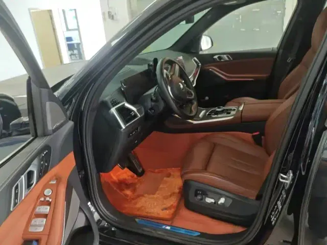 BMW X7 — Фото автомобиля 12