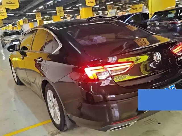Buick Regal — Фото автомобиля 2