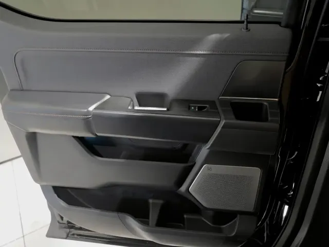 Ford Ford F-150 Raptor 2023 3.5T Raptor — Фото автомобиля 11