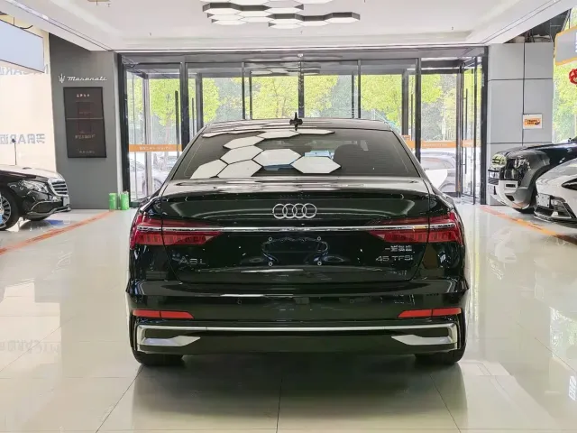 Audi A6L — Фото автомобиля 5