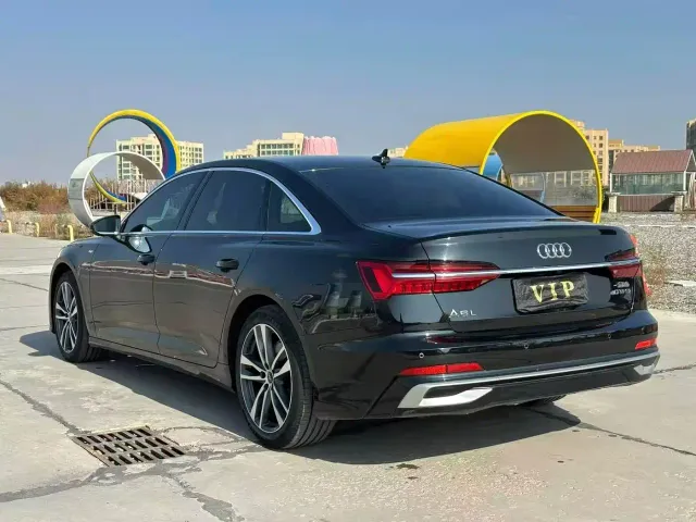 Audi A6L — Фото автомобиля 4