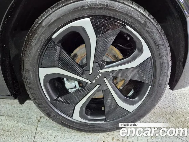 Kia EV6 — Фото автомобиля 8