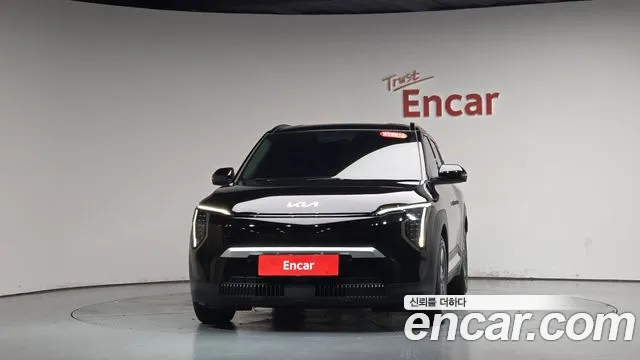 Kia EV3 — Фото автомобиля 2