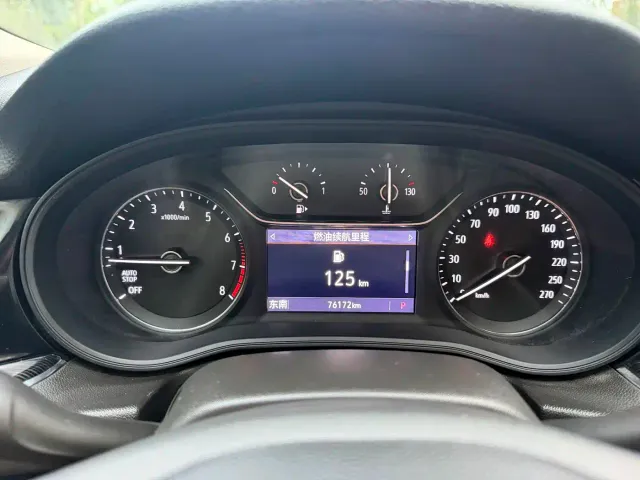Buick Regal — Фото автомобиля 7